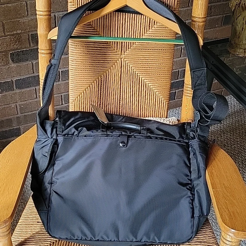 L.L. Bean nylon messenger bag, black/gray